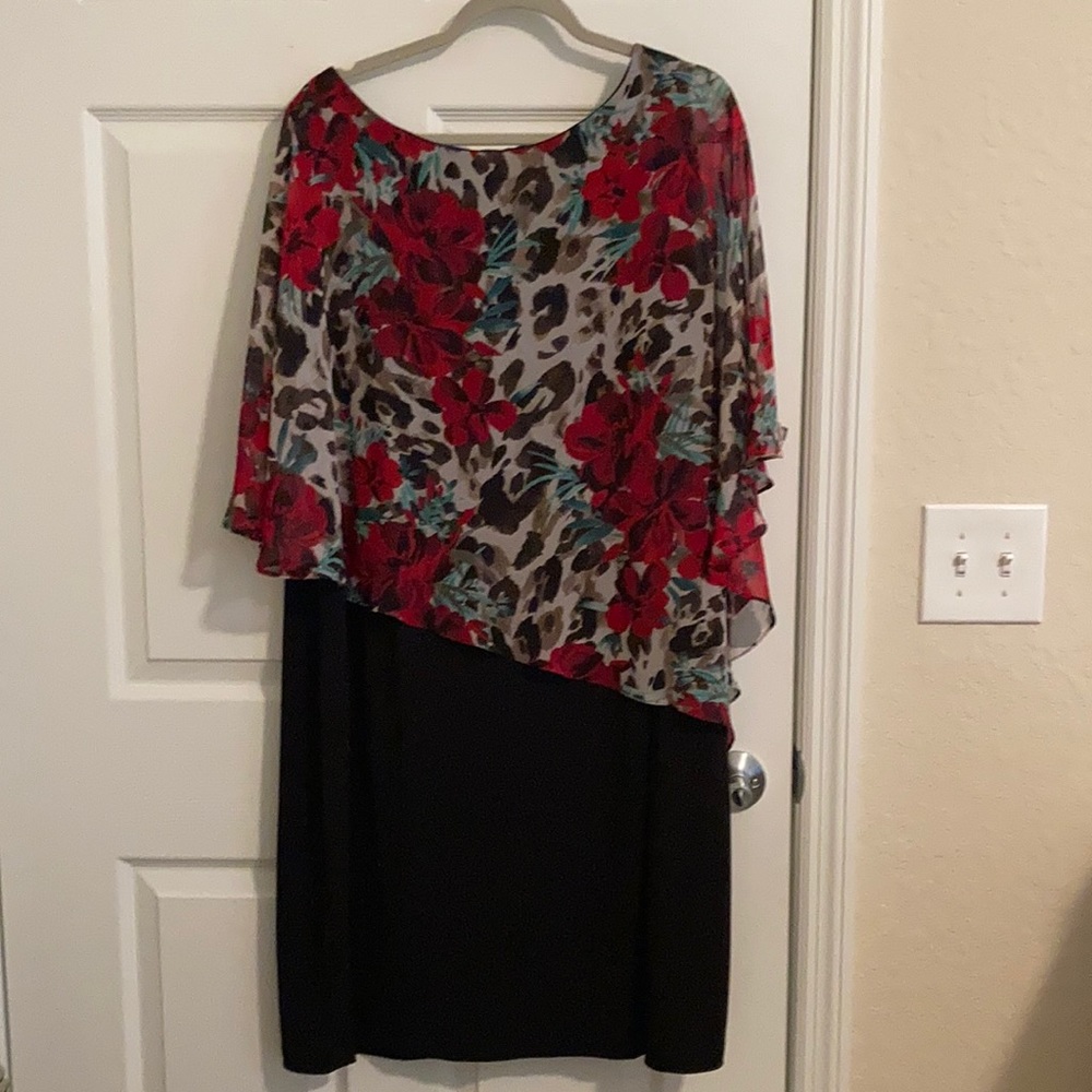 Connected Apparel Knee length dress clean and new